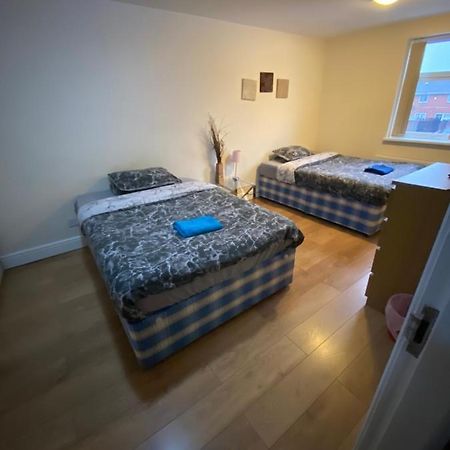 Big Room Rusholme With Tv And Private Bathroom-Parking&Wifi Μάντσεστερ Εξωτερικό φωτογραφία