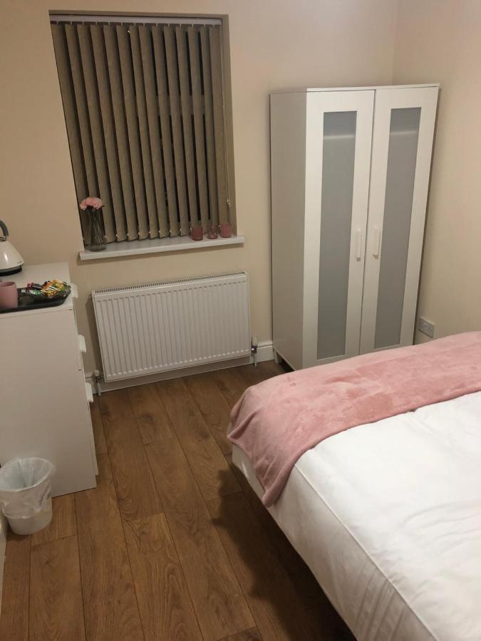 Big Room Rusholme With Tv And Private Bathroom-Parking&Wifi Μάντσεστερ Εξωτερικό φωτογραφία