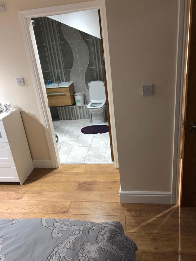 Big Room Rusholme With Tv And Private Bathroom-Parking&Wifi Μάντσεστερ Εξωτερικό φωτογραφία