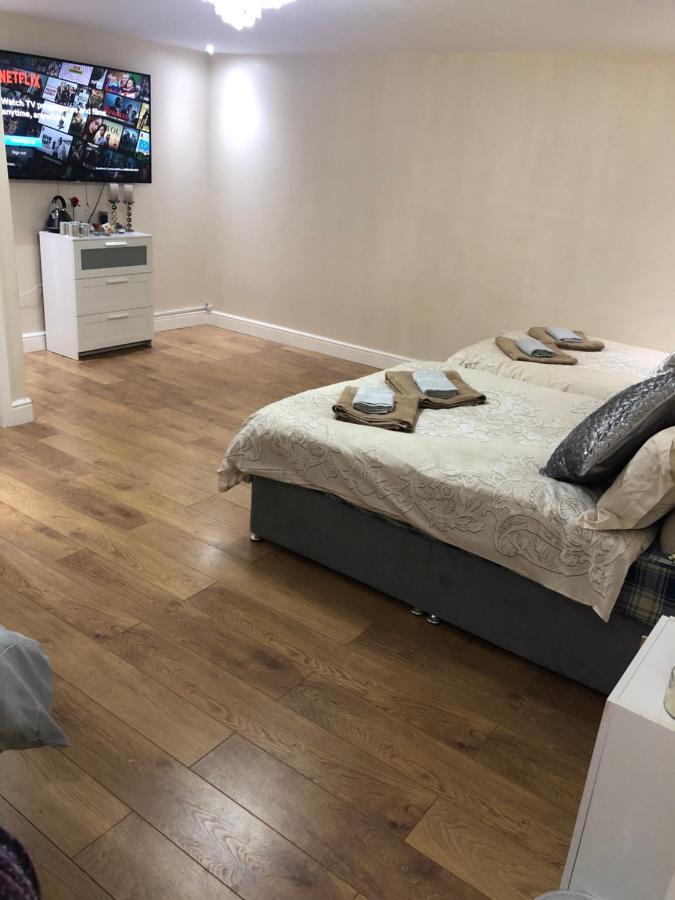 Big Room Rusholme With Tv And Private Bathroom-Parking&Wifi Μάντσεστερ Εξωτερικό φωτογραφία