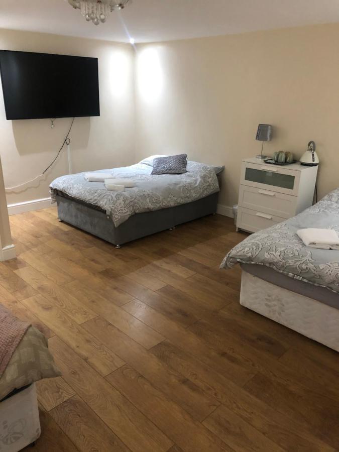 Big Room Rusholme With Tv And Private Bathroom-Parking&Wifi Μάντσεστερ Εξωτερικό φωτογραφία