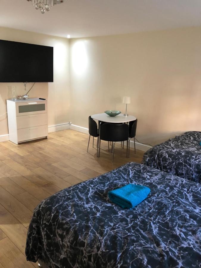 Big Room Rusholme With Tv And Private Bathroom-Parking&Wifi Μάντσεστερ Εξωτερικό φωτογραφία