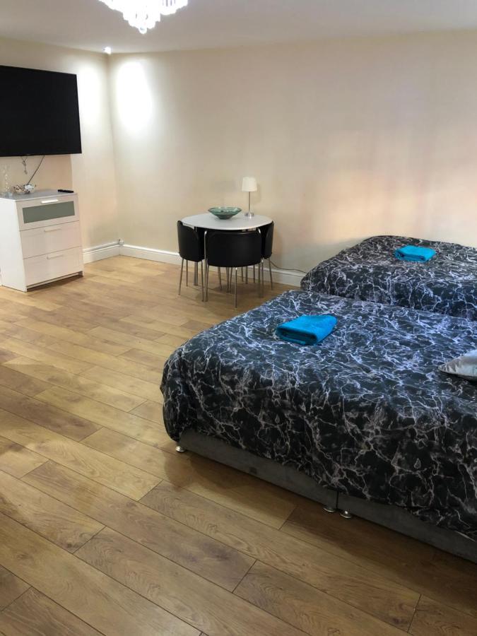 Big Room Rusholme With Tv And Private Bathroom-Parking&Wifi Μάντσεστερ Εξωτερικό φωτογραφία