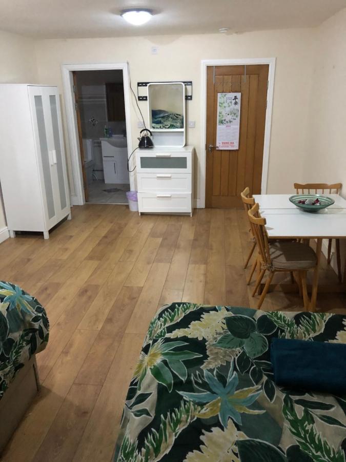 Big Room Rusholme With Tv And Private Bathroom-Parking&Wifi Μάντσεστερ Εξωτερικό φωτογραφία